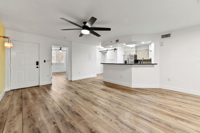 200 Scotia Drive 202, Hypoluxo, FL 33462