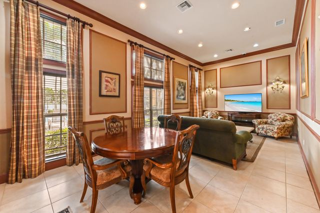 200 Scotia Drive 202, Hypoluxo, FL 33462