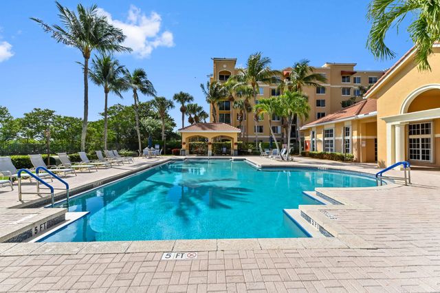 200 Scotia Drive 202, Hypoluxo, FL 33462