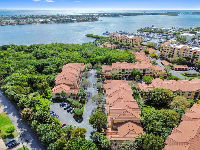 200 Scotia Drive 202, Hypoluxo, FL 33462