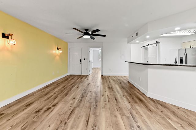 200 Scotia Drive 202, Hypoluxo, FL 33462