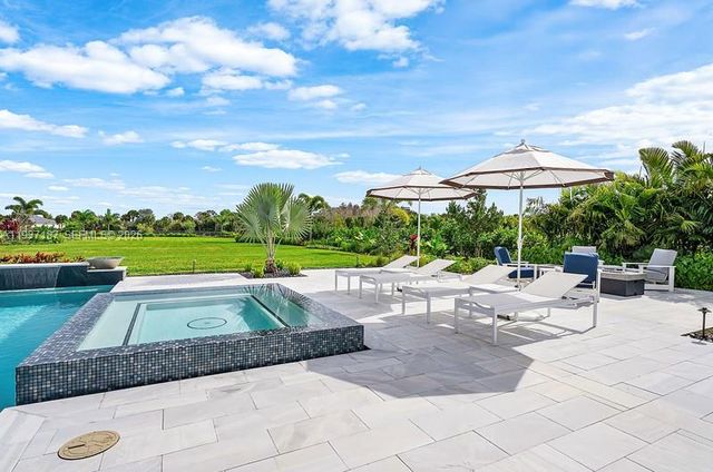 20017 SE Bridgewater Drive, Jupiter, FL 33458