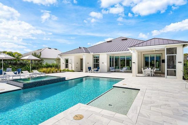 20017 SE Bridgewater Drive, Jupiter, FL 33458