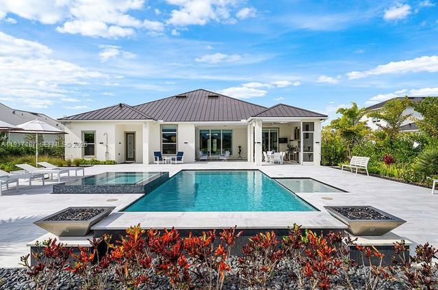 20017 SE Bridgewater Drive, Jupiter, FL 33458