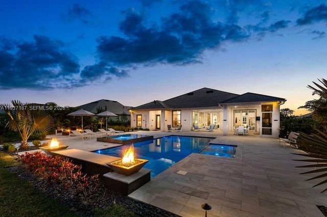 20017 SE Bridgewater Drive, Jupiter, FL 33458