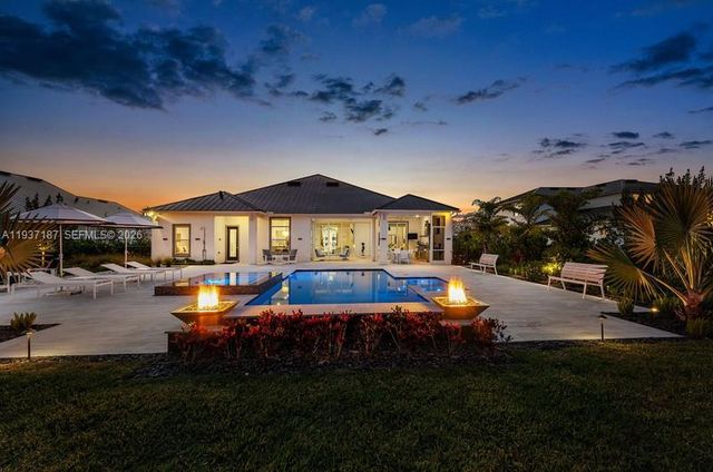 20017 SE Bridgewater Drive, Jupiter, FL 33458