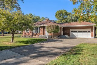 703 Summer Street, Spring Lake Vllg, MI 49456