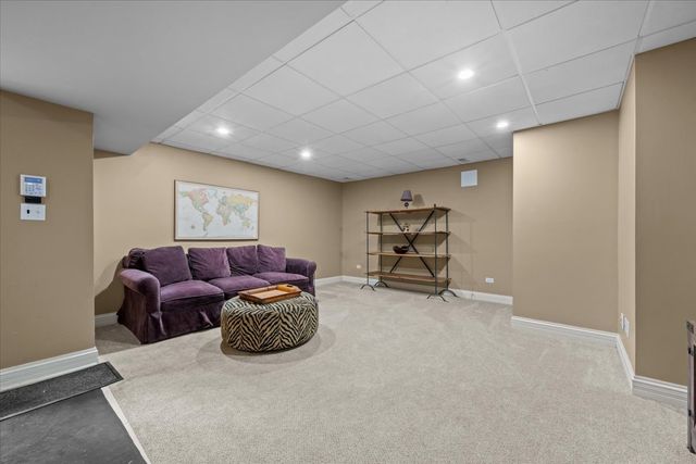 1515 Rosewood Avenue, Deerfield, IL 60015