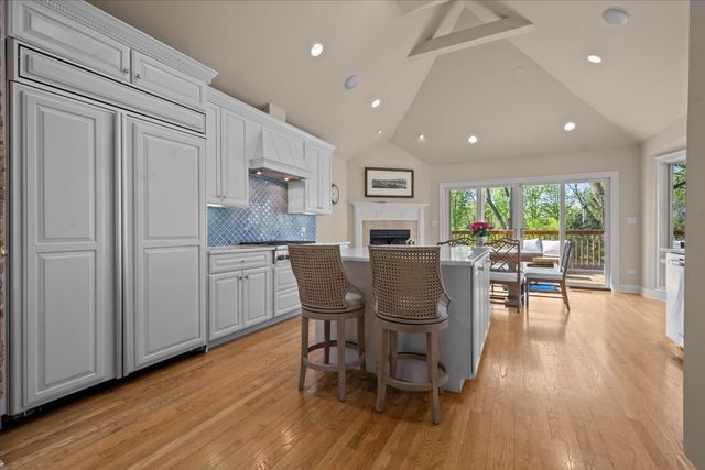 1515 Rosewood Avenue, Deerfield, IL 60015