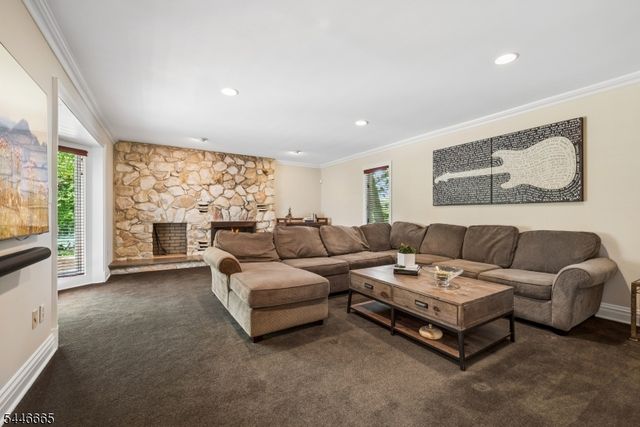 45 ACORN ROAD, Watchung Boro, NJ 07069