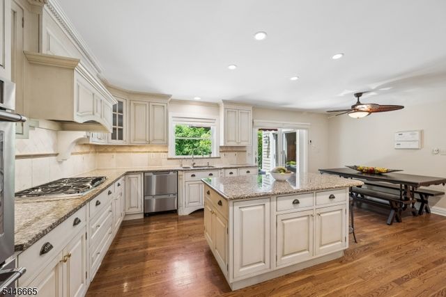 45 ACORN ROAD, Watchung Boro, NJ 07069