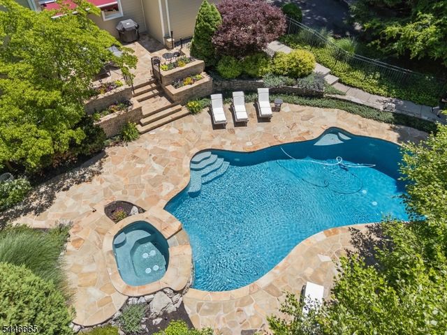 45 ACORN ROAD, Watchung Boro, NJ 07069
