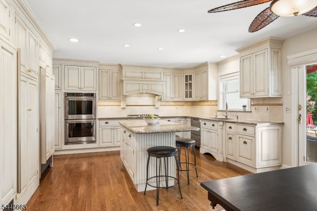 45 ACORN ROAD, Watchung Boro, NJ 07069