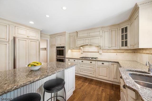 45 ACORN ROAD, Watchung Boro, NJ 07069