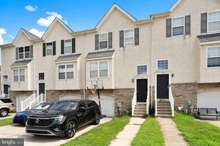 729 E OAK ST, Norristown, PA 19401
