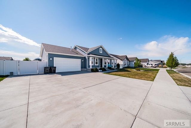 6820 S Broyhill Ave, Idaho Falls, ID 83402