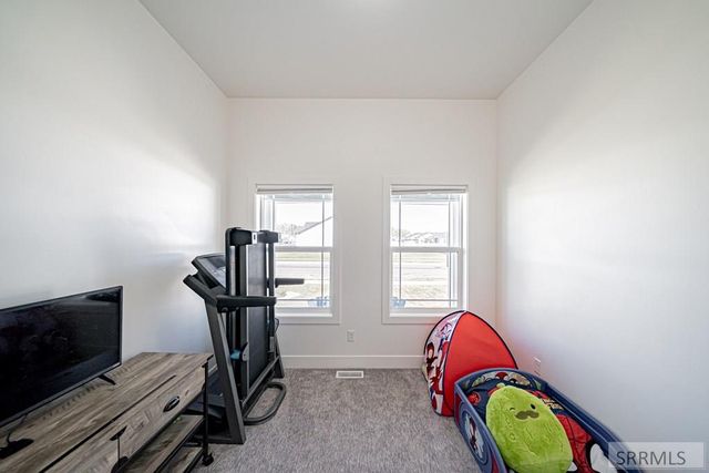 6820 S Broyhill Ave, Idaho Falls, ID 83402