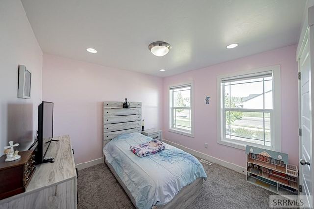6820 S Broyhill Ave, Idaho Falls, ID 83402