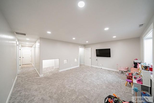6820 S Broyhill Ave, Idaho Falls, ID 83402