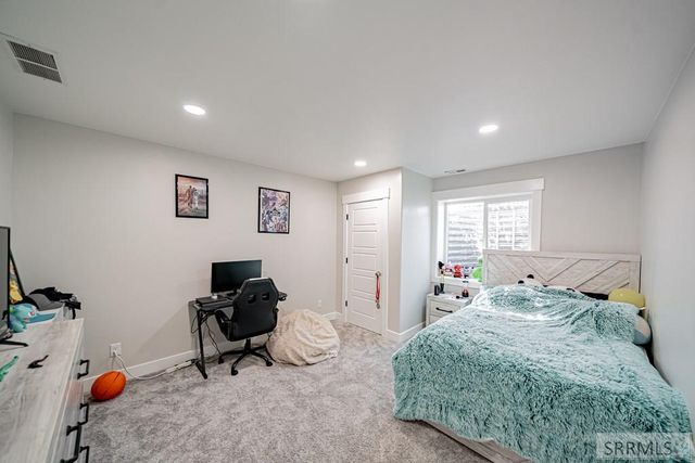 6820 S Broyhill Ave, Idaho Falls, ID 83402