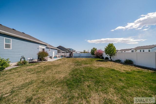 6820 S Broyhill Ave, Idaho Falls, ID 83402