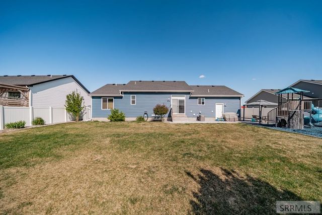 6820 S Broyhill Ave, Idaho Falls, ID 83402