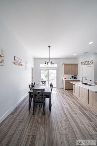 6820 S Broyhill Ave, Idaho Falls, ID 83402