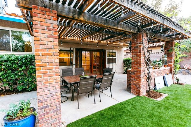 8908 Silvagni Drive, Las Vegas, NV 89117