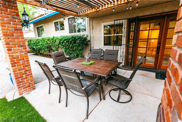 8908 Silvagni Drive, Las Vegas, NV 89117