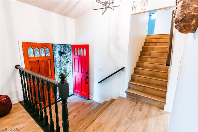 8908 Silvagni Drive, Las Vegas, NV 89117