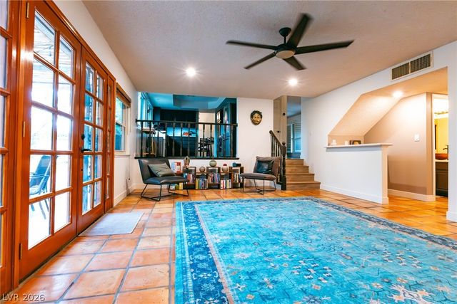 8908 Silvagni Drive, Las Vegas, NV 89117