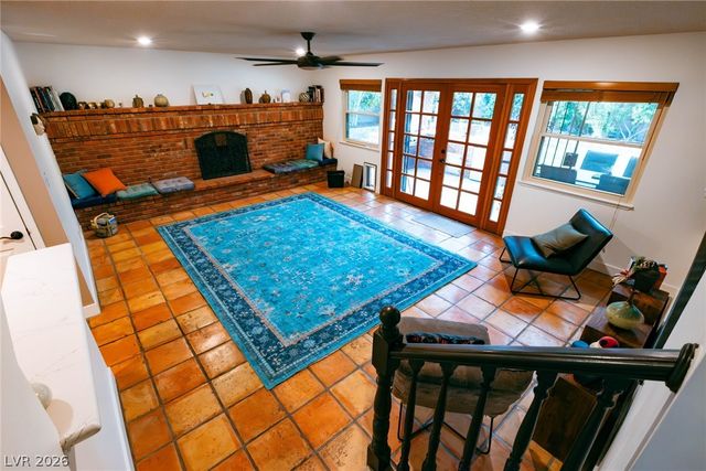 8908 Silvagni Drive, Las Vegas, NV 89117