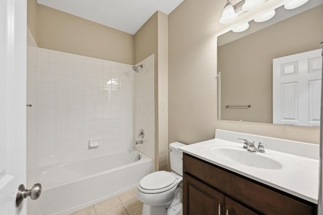 6376 Scioto Chase Boulevard, Powell, OH 43065