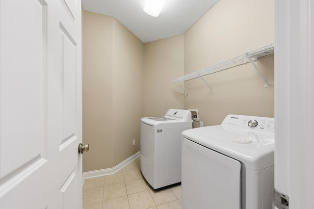 6376 Scioto Chase Boulevard, Powell, OH 43065