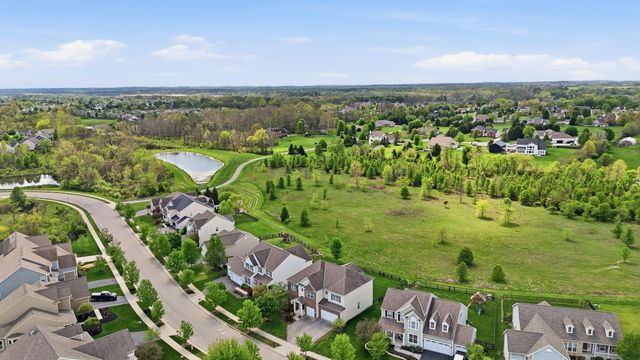 6376 Scioto Chase Boulevard, Powell, OH 43065
