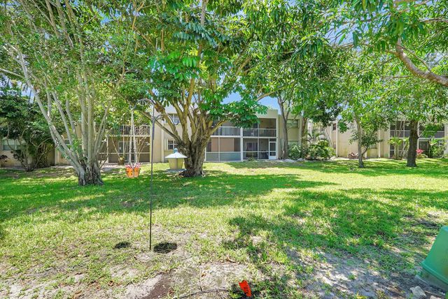 8630 Bridle Path Ct 207, Davie, FL 33328