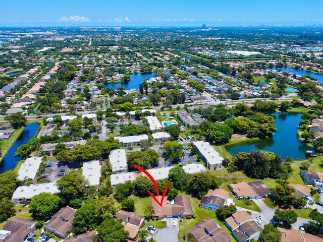 8630 Bridle Path Ct 207, Davie, FL 33328