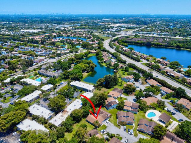 8630 Bridle Path Ct 207, Davie, FL 33328