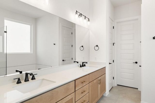 121 Bishop Wood Road, Dripping Springs, TX 78620