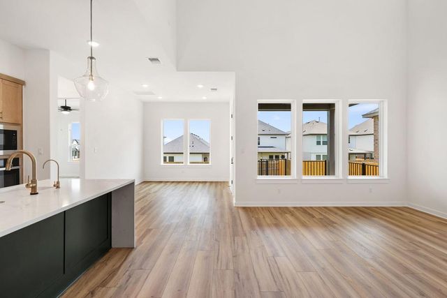 121 Bishop Wood Road, Dripping Springs, TX 78620
