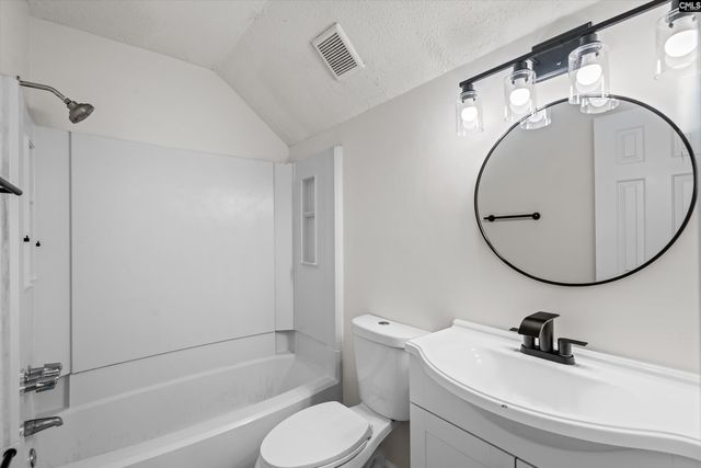 1 Pioneers Point Court, Irmo, SC 29063