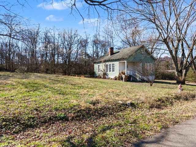716 Gillock St, Nashville, TN 37216