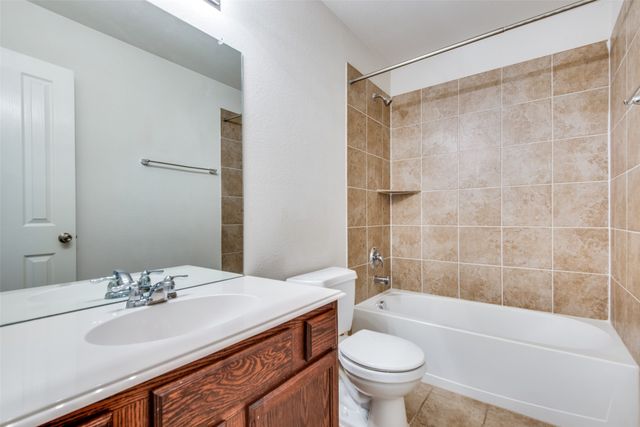 1608 Castle Creek Drive, Little Elm, TX 75068