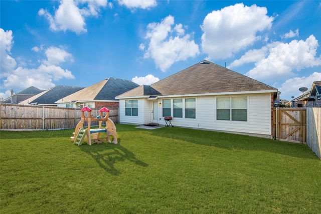 1608 Castle Creek Drive, Little Elm, TX 75068