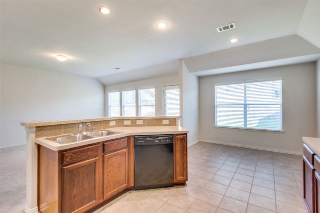 1608 Castle Creek Drive, Little Elm, TX 75068