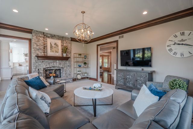 39W915 Catlin Square, Geneva, IL 60134