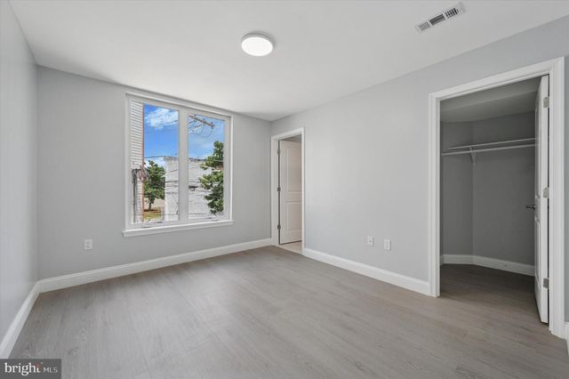 2405 RIDGE AVE, Philadelphia, PA 19121
