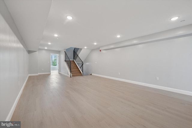 2405 RIDGE AVE, Philadelphia, PA 19121