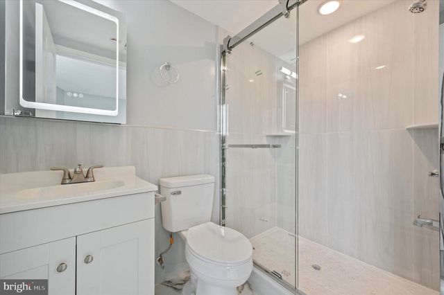 2405 RIDGE AVE, Philadelphia, PA 19121
