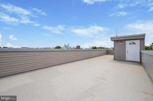 2405 RIDGE AVE, Philadelphia, PA 19121